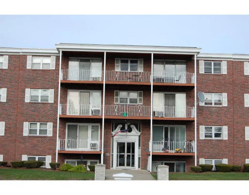 Unit for sale at 15 Main St, North Reading, MA 01864
