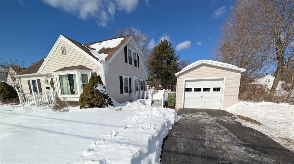 Unit for sale at 14 Walnut St, Oxford, MA 01540