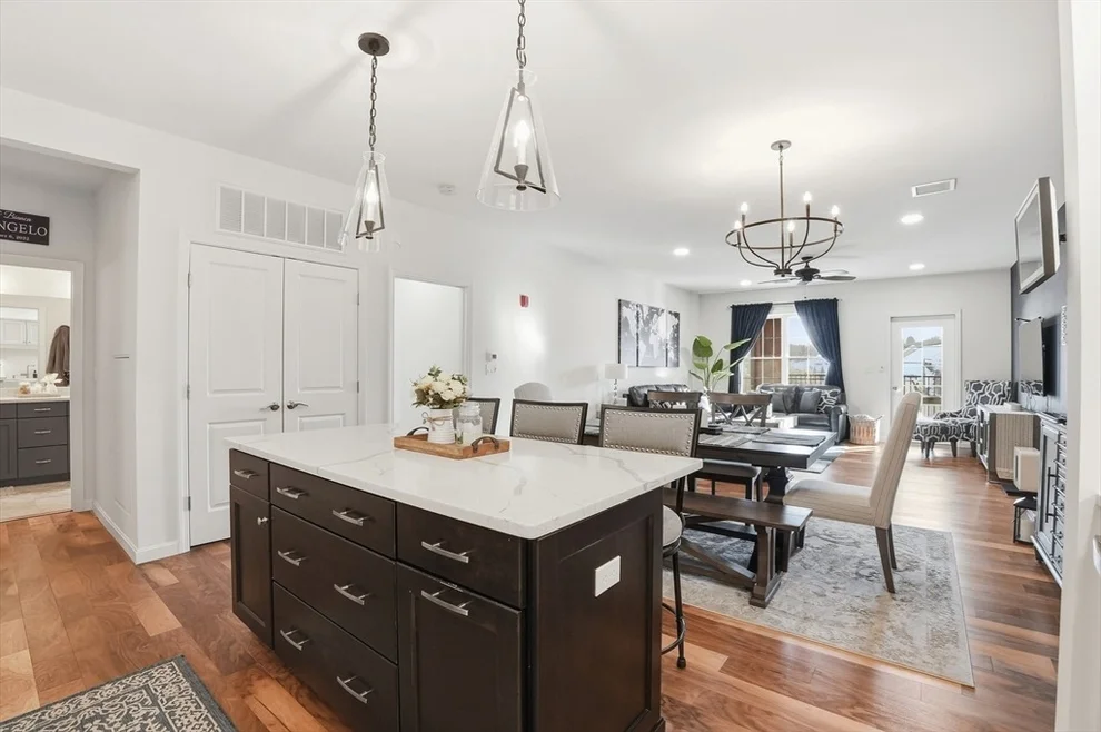 Unit for sale at 15 Revolution Way, Canton, MA 02021