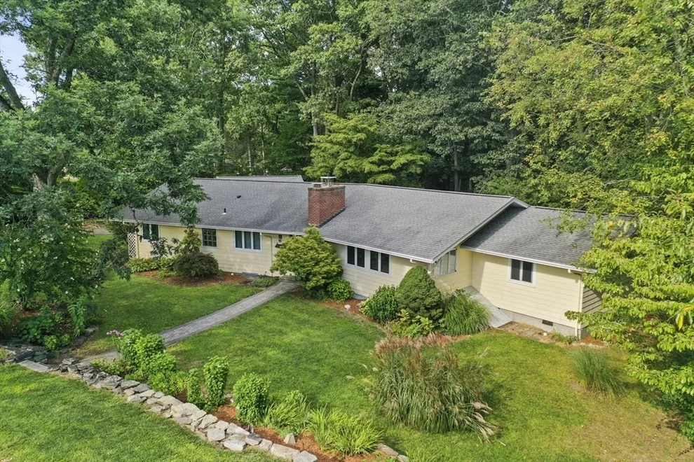 Unit for sale at 6 Folly Ln, Westborough, MA 01581