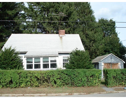 Unit for sale at 2 Sylvester St, Newburyport, MA 01950