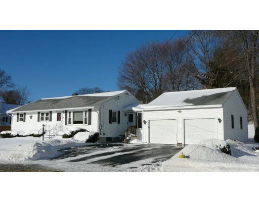 Unit for sale at 45 Douglas Rd, Gardner, MA 01440