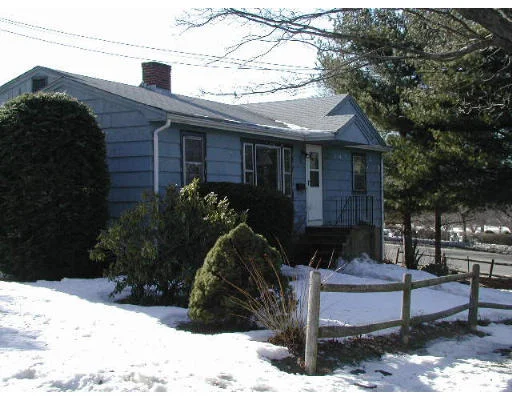 Unit for sale at 30 Waterside Road, Marblehead, MA 01945