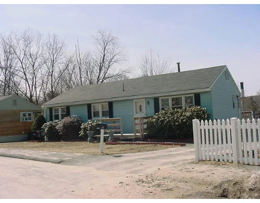 Unit for sale at 10 Wildwood Drive, Fitchburg, MA 01420