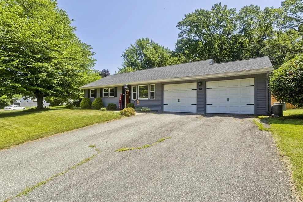 Unit for sale at 101 Old Farm Road, Springfield, MA 01119