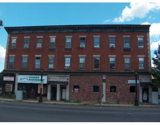 Unit for sale at 181-187 Chestnut St, Springfield, MA 01103