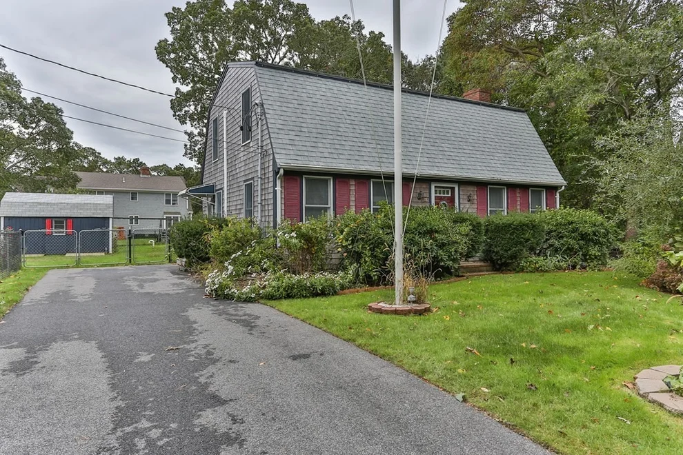Unit for sale at 28 Partridge Ln, Falmouth, MA 02536