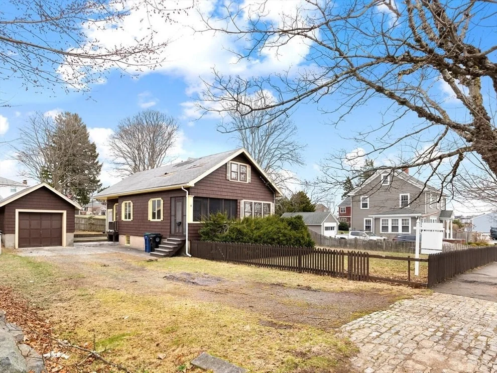 Unit for sale at 4 Felt St, Salem, MA 01970