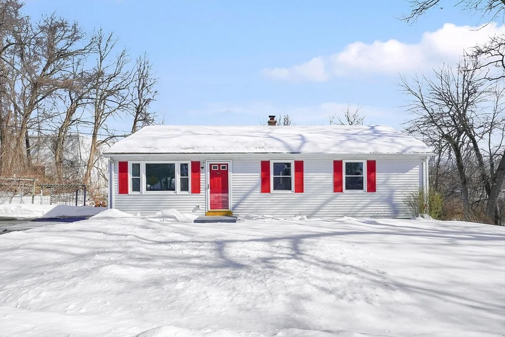 Unit for sale at 143 Fieldston St, Springfield, MA 01119