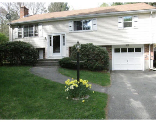 Unit for sale at 17 Wright Rd, Sudbury, MA 01776