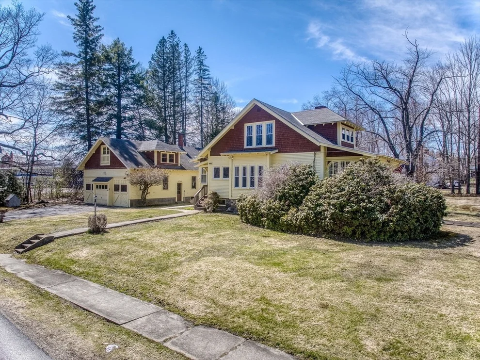 Unit for sale at 110 Mill St, Winchendon, MA 01475