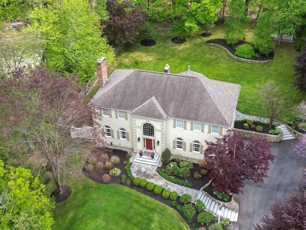 Unit for sale at 28 Hearthstone Pl, Andover, MA 01810