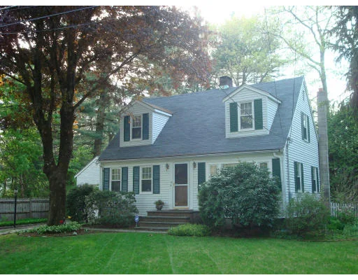 Unit for sale at 12 Henry St, Sharon, MA 02067