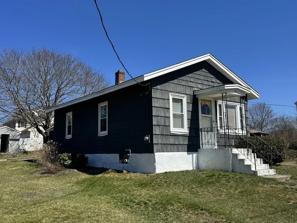 Unit for sale at 38 Thrasher St, Taunton, MA 02780