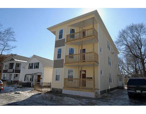 Unit for sale at 127 Maywood St, Worcester, MA 01603
