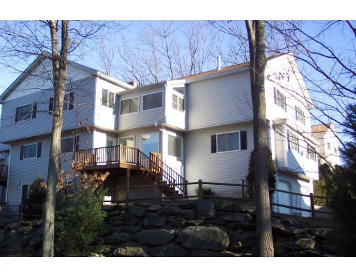 Unit for sale at 5 Half Crown Cir, Ashland, MA 01721