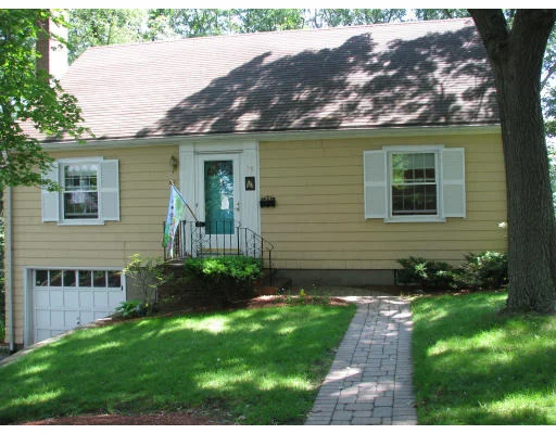Unit for sale at 37 Grandview Ave, Melrose, MA 02176