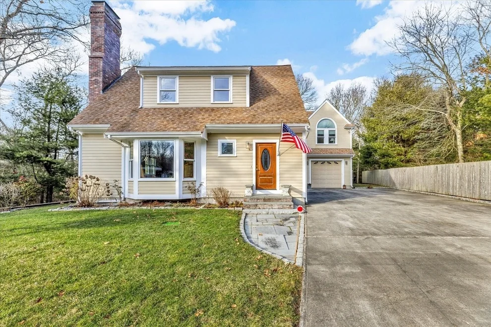 Unit for sale at 10 Rockledge Dr, Falmouth, MA 02556