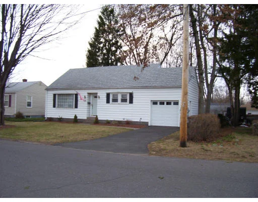 Unit for sale at 16 Cortland, Chicopee, MA 01020