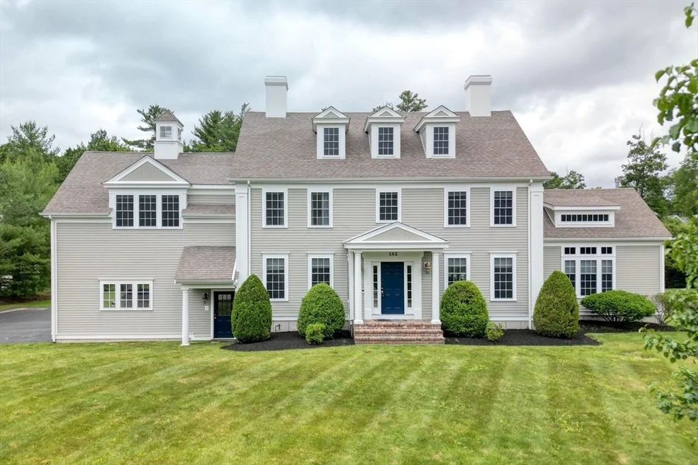 Unit for sale at 182 Jean Carol Rd, Abington, MA 02351
