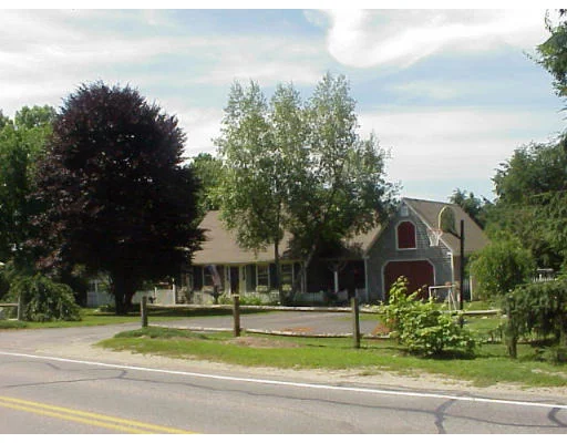Unit for sale at 1243 Quaker St, Northbridge, MA 01534