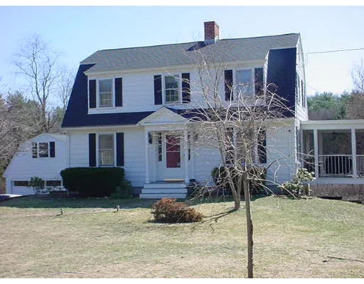 Unit for sale at 4 Marlboro Rd, Sudbury, MA 01776