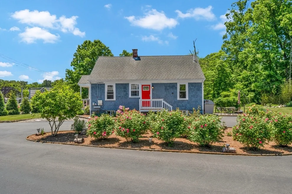 Unit for sale at 181 Beechwood St, Cohasset, MA 02025