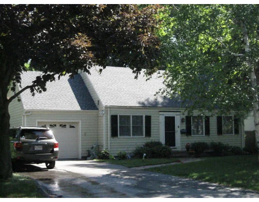 Unit for sale at 8 West Chardon Rd, Winchester, MA 01890