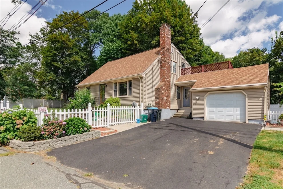 Unit for sale at 52 Fairlawn Cir, Shrewsbury, MA 01545