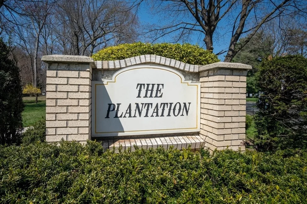 Unit for sale at 106 Plantation Dr, Agawam, MA 01001