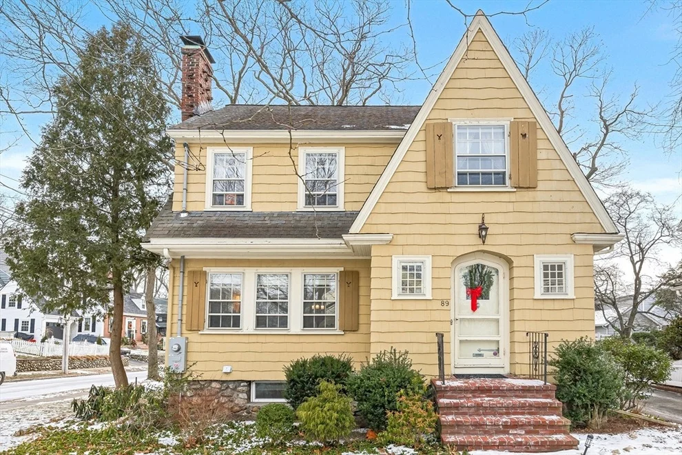 Unit for sale at 89 Lovell Rd, Melrose, MA 02176