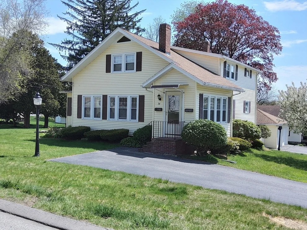 Unit for sale at 32-34 Elm St, Shrewsbury, MA 01545