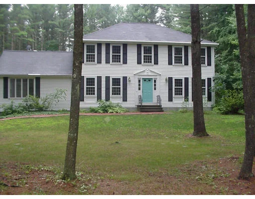 Unit for sale at 10 Green Needles Road, Littleton, MA 01460
