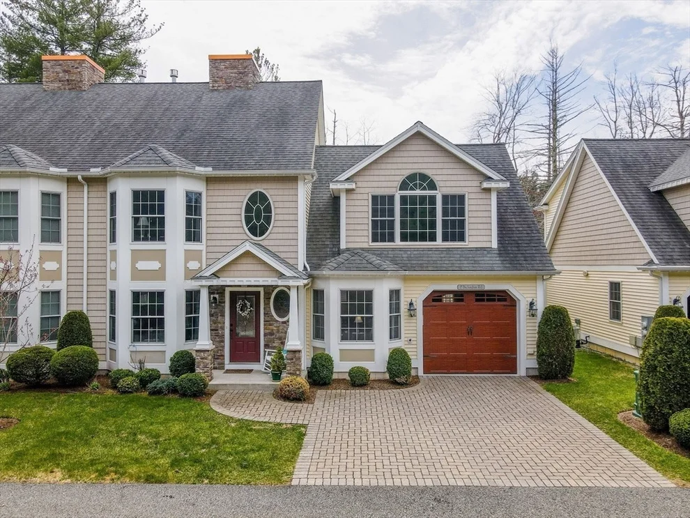 Unit for sale at 15 Buckingham Rd, Tewksbury, MA 01876