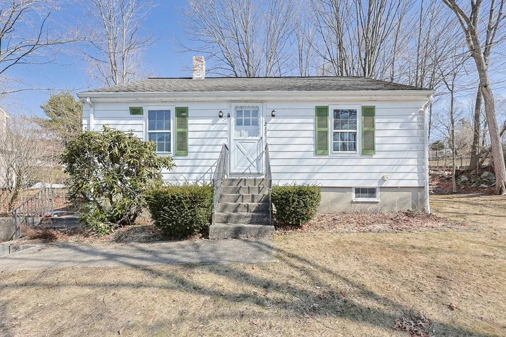 Unit for sale at 211 Dutcher St, Hopedale, MA 01747