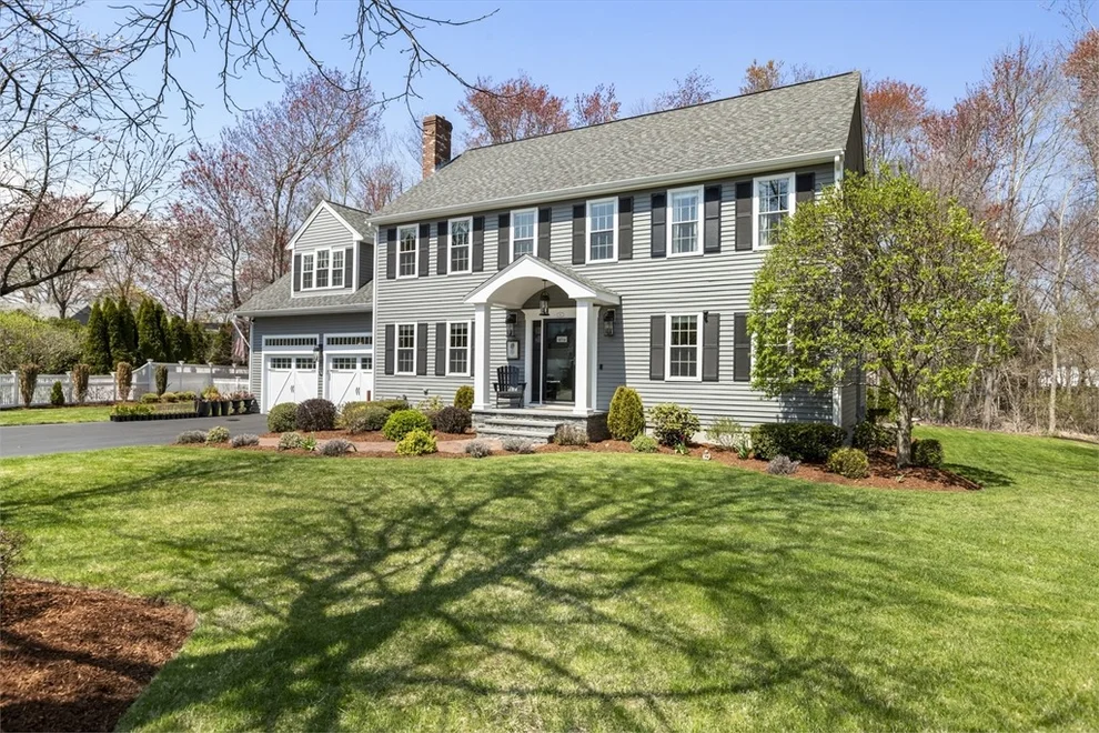 Unit for sale at 11 Southwoods Cir, Millis, MA 02054