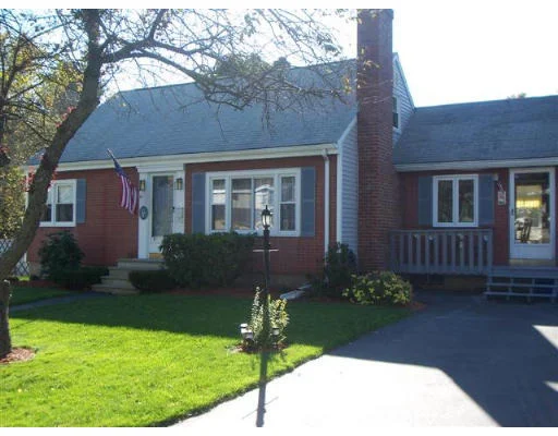 Unit for sale at 8 Finnway Street, Billerica, MA 01862