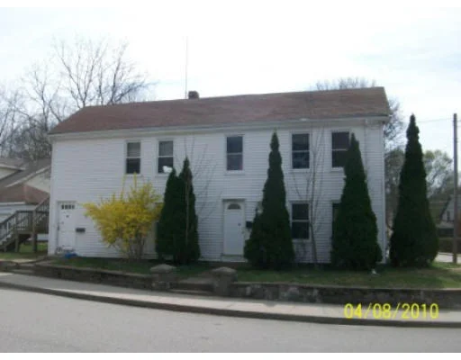 Unit for sale at 84 Cross St, Franklin, MA 02038
