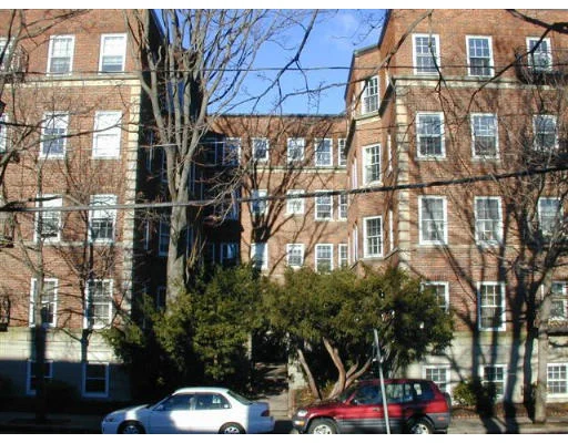 Unit for sale at 79 Martin St, Cambridge, MA 02138