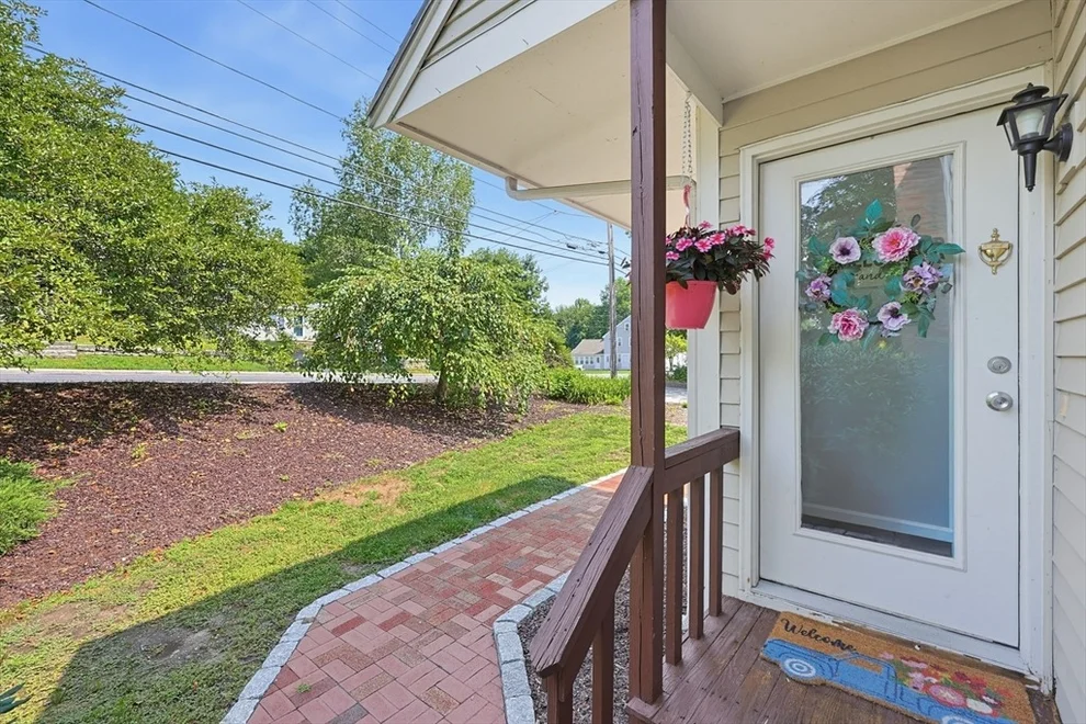 Unit for sale at 1 Strathmore Shire Dr, Uxbridge, MA 01569