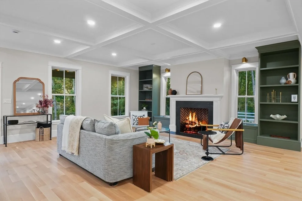 Unit for sale at 14 Dexter Lane, Newburyport, MA 01950