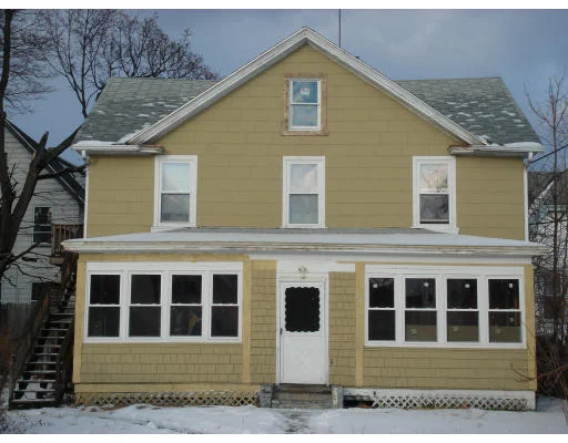 Unit for sale at 8 Vinton St, Worcester, MA 01605