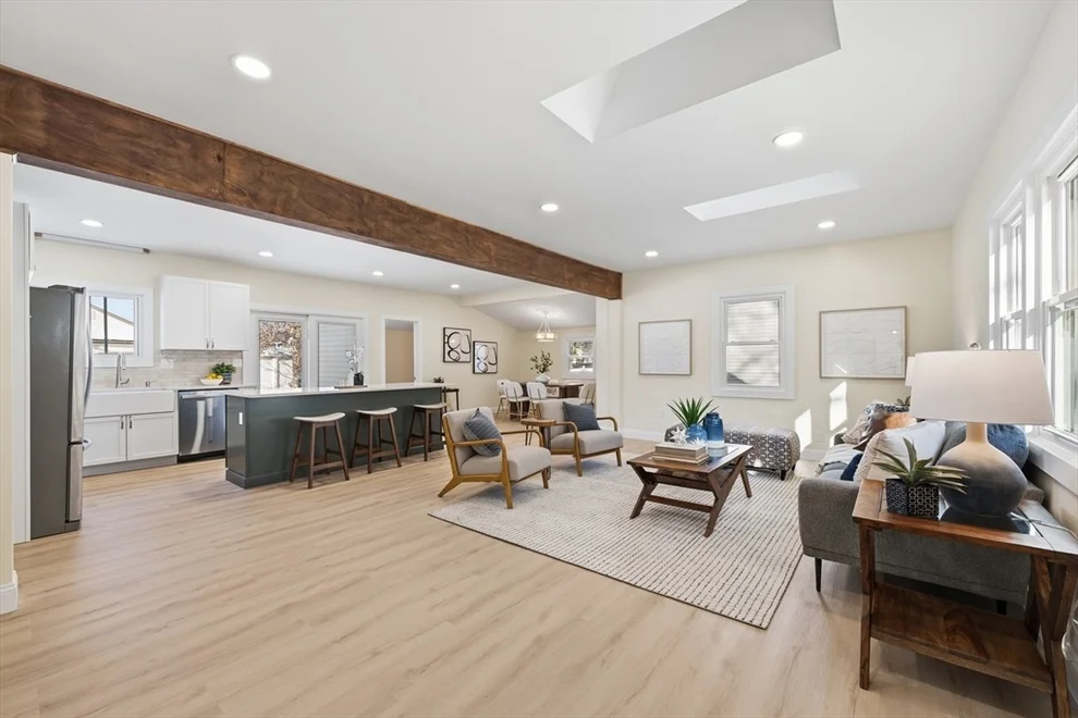 Unit for sale at 9 Pinegrove, Billerica, MA 01821