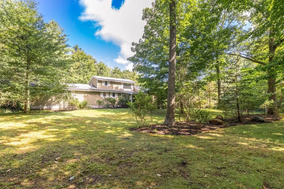 Unit for sale at 90 Cedar Street, Wenham, MA 01984