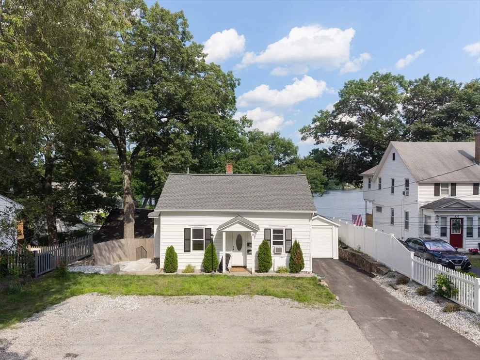 Unit for sale at 435 Lake Ave, Worcester, MA 01604
