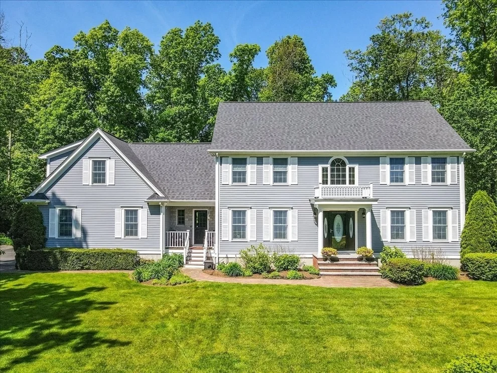 Unit for sale at 22 Dover Dr, Walpole, MA 02081