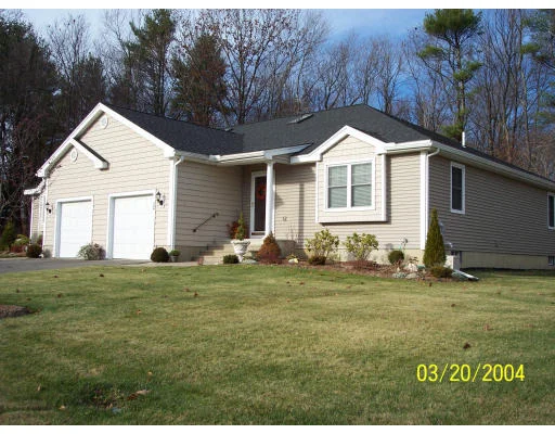 Unit for sale at 23 Village Rd, Paxton, MA 01612