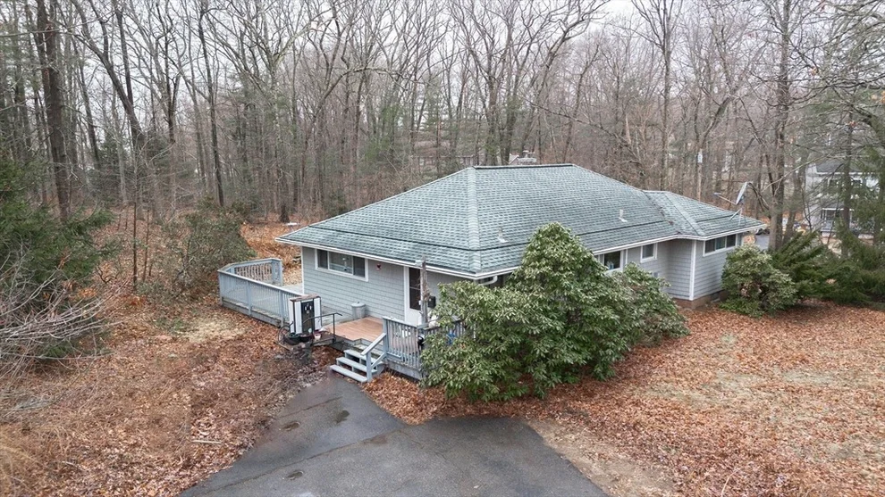 Unit for sale at 99 Boylston Cir, Shrewsbury, MA 01545