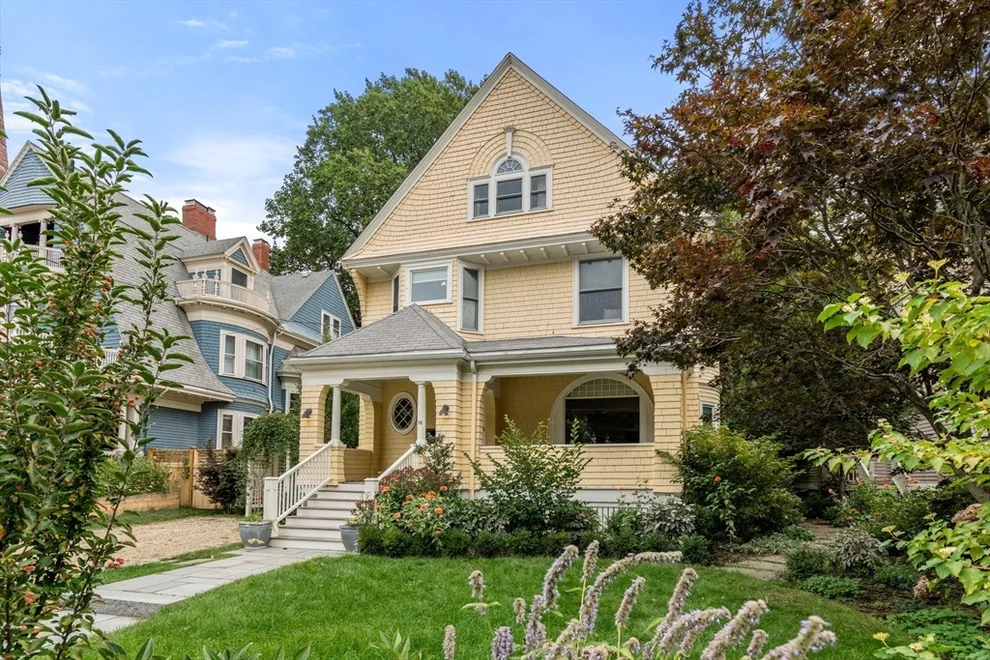 Unit for sale at 38 Eldredge, Newton, MA 02458