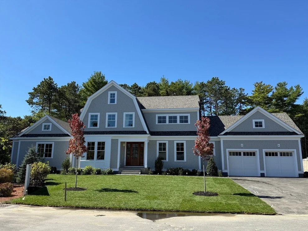Unit for sale at 6 Willow Cir, Mashpee, MA 02649